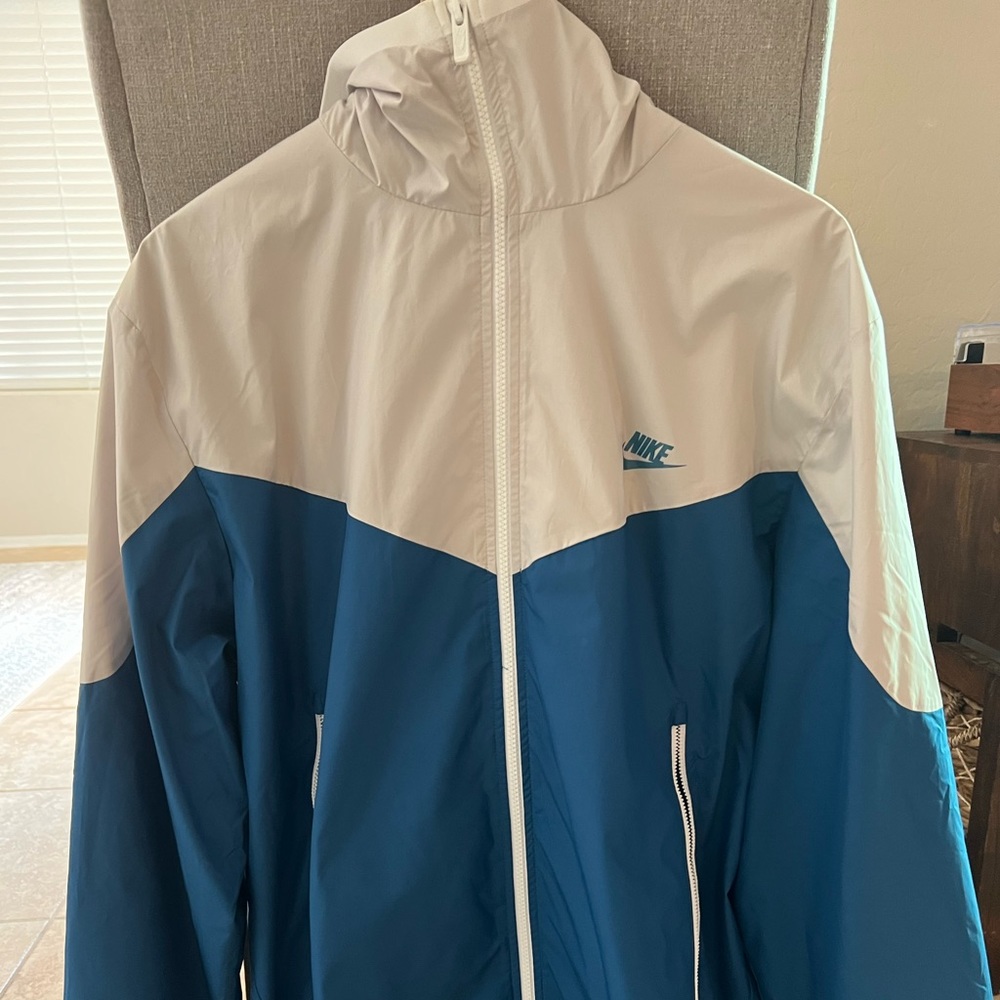 Mens Nike Windbreaker